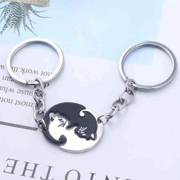 Chaveiros pretos de gato branco casal keychain bracelete de animal pendente de gato -chave para homens homens gargantilhas Keyring Day do dia dos namorados T220909