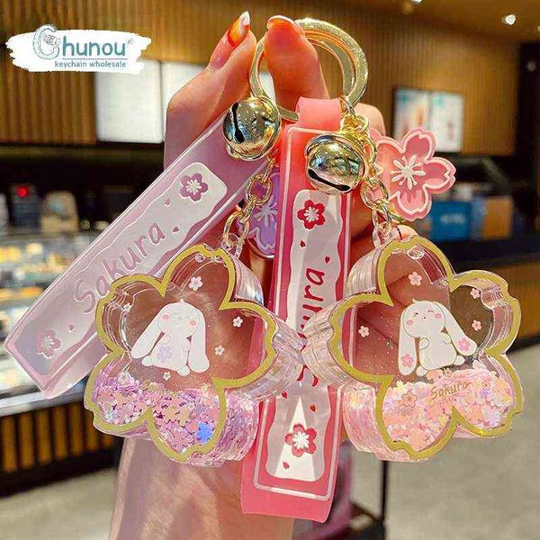 Keychains desenho animado fofo cerejeira de cerejeira Bunny Keychain Luxury Flutuating Moving Liquid Quicksand Key Anel para mulheres pingentes de carro de carro T220909