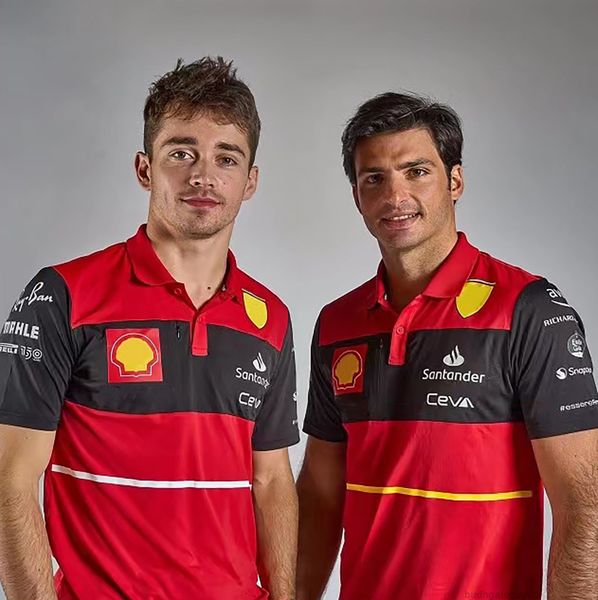 F1 SCUDERIA POLO SCUDERIA FERARI 2024 CARLOS SAINZ MACOLA DI FORMULA UNIFIFICA