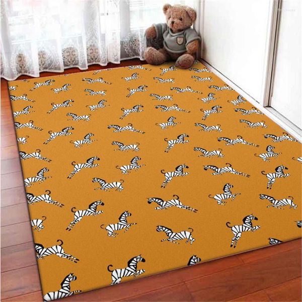 Teppiche, Cartoon-Orange-Teppich mit schwarz-weißem Streifen, Zebra-Jungen, niedliche Kinderteppiche, Schlafzimmer neben Teppich, Tierdruck