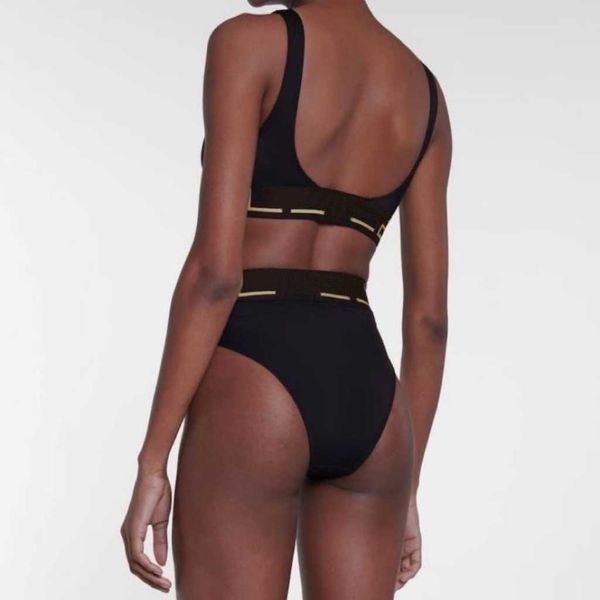 Costume da bagno di vendita caldo dello Swimwear delle donne sexy di modo del bikini Costume da bagno largo di trasporto libero Stile solido del progettista riempito nero medio del vestito dalla bretella