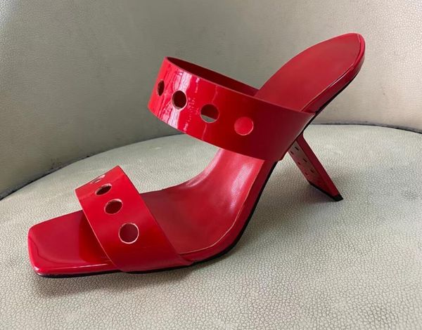 New Style Women Sandals Red Patent Leather Party Party Shoes Summer Gladiator Sandal Strange Heelled toe Toe Slides casuais colorido Fretwork