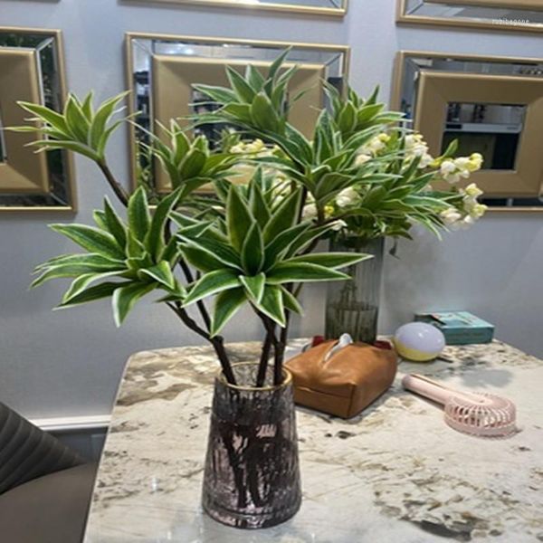 Flores decorativas 85cm 1 PC Lily Bamboo Artificial Folhas Falsas Plantas Garden Tree ao ar livre Pátio de casas decoração Bonsai