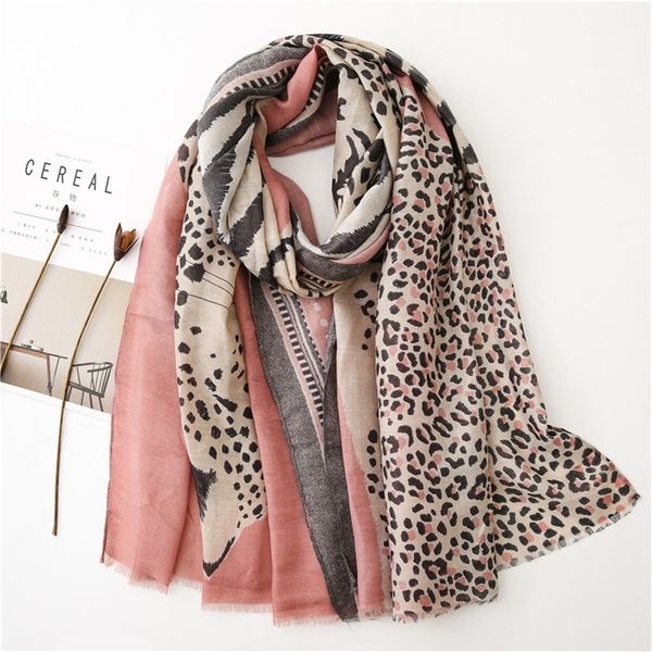 Sciarpe Fashion Animal Leopard Dot Fringe Viscosa Sciarpa scialle Donna Alta qualità Autunno Inverno Wrap Pashmina Stola Bufanda Hijab musulmano 220913