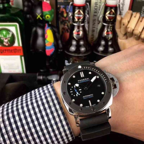 Designer-Herrenuhren, modisches mechanisches Uhrwerk, Schweizer Automatik-Saphirspiegel, 47 mm, 13 mm, importiertes Lederband, Es A3m4, Armbanduhr-Stil
