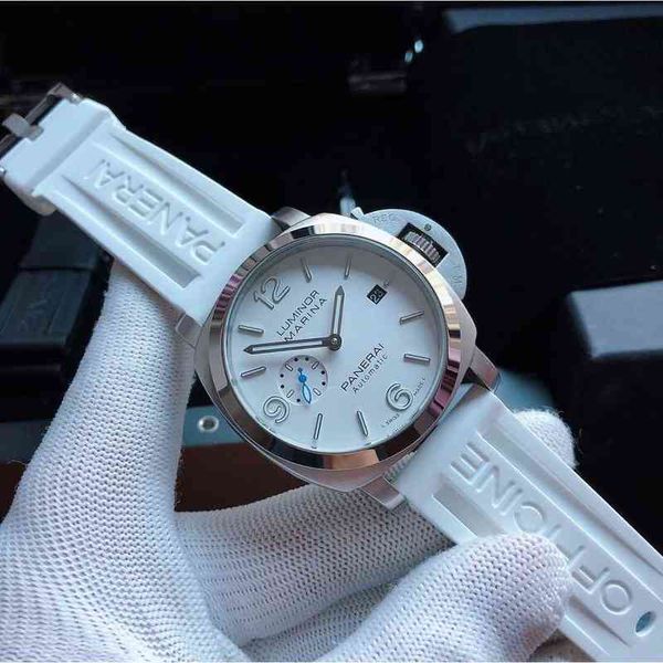 Designer-Herrenuhren, modisches Schweizer Automatikwerk, Saphirspiegel, Größe 44 mm, 13 mm, importiertes Gummiband, Armbanduhr-Stil