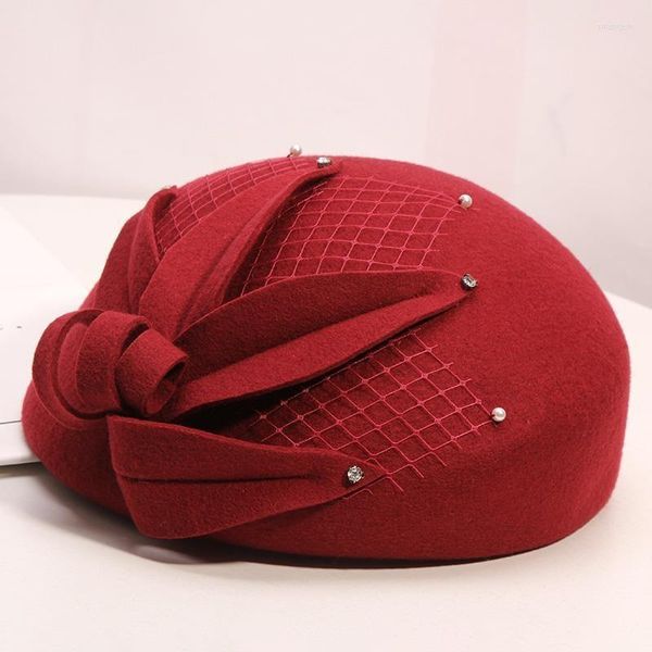 Boinas 2022 Senhoras Irregular Pillbox Cap moda chaphe cloche Woman Feel Beret Party Fedora Fedora Wool Hat