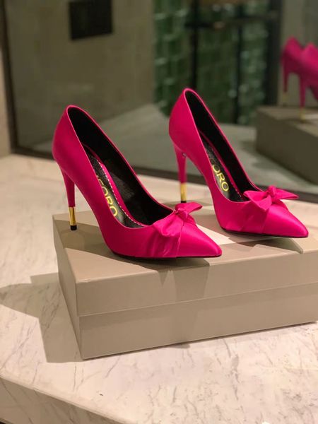 stiletto elbise ayakkabıları lüks tasarımcı toka sivri ayak parmakları pompalar t- kaliteli koyun derisi 10.5 cm yüksekliğinde iki renk karışımı ve eşleştirme fabrika ayakkabıları 35-41