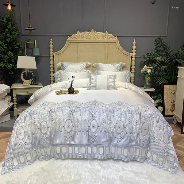 Yatak takımları lüks beyaz Mısır pamuklu prenses düğün dantel seti saten ipeksi nevresim kapak yatak sayfası veya yatak yastık kılıfları