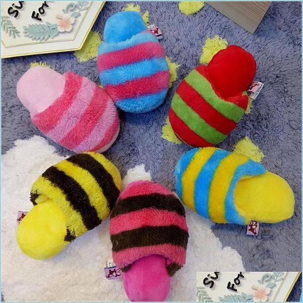 Brinquedos de cachorro Chews Pet Dog Squeak Plush Toys Slipper Som Shop Chew Play Toy para Cats Puppy dentes Limpeza Funny Squeaker Products Dr Dhcwz