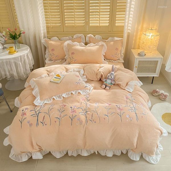 Bedding conjunta lã de lã de coral super macia quente e aconchegante bordado de princesa conjunto de veludo cover de cobertores de cobertores de cobertores de veludo