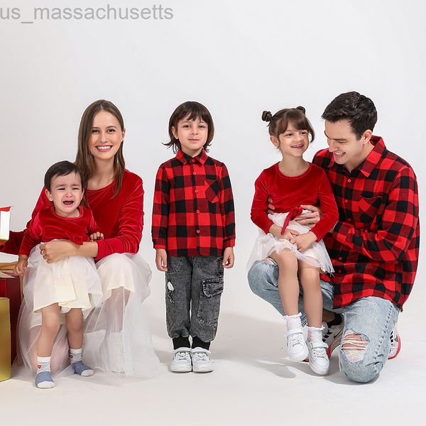 Família combina com roupas de Natal meninas menino mãe pai roupas de Natal Mãe vestido pai filho camisa ano novo família combinando roupas l220916