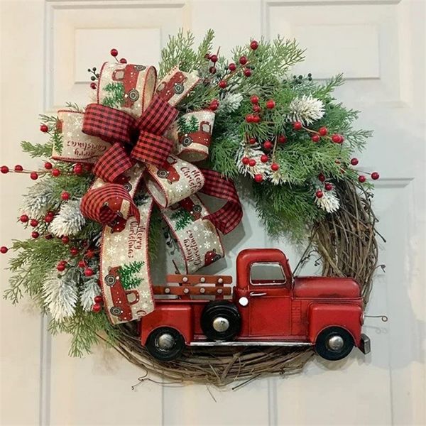 Decorações de Natal Caminhão vermelho Christmas Wreath Fall Door da frente pendurado Garlandes artificiais Cerejas de fazenda com fita pendurada na grinalda de Natal 220916