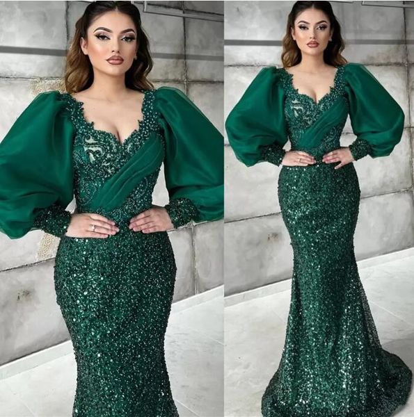 Abiti da ballo scintillanti verde smeraldo con maniche a sbuffo 2023 Arabo Aso Ebi Abito da cerimonia di compleanno con paillettes in pizzo con paillettes a sirena