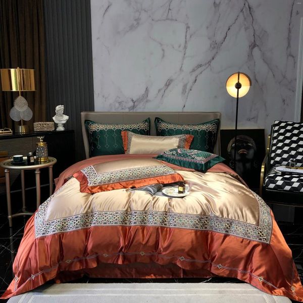 Bedding Define Champagne de luxo/laranja retro egípcio algodão de alta precisão Conjunto de bordado de cetim de capa de edredão lisa