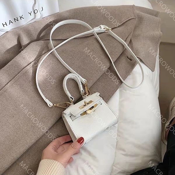 Mini Tote Çanta Tasarımcısı Messenger Çanta Çanta Kızlar Çocuklar İçin Çanta Moda Kadın Omuz Çantaları Lüks Lady Cross Vücut Kozmetik Kulaklık Kılıfları Düz ​​Cüzdan Hbp