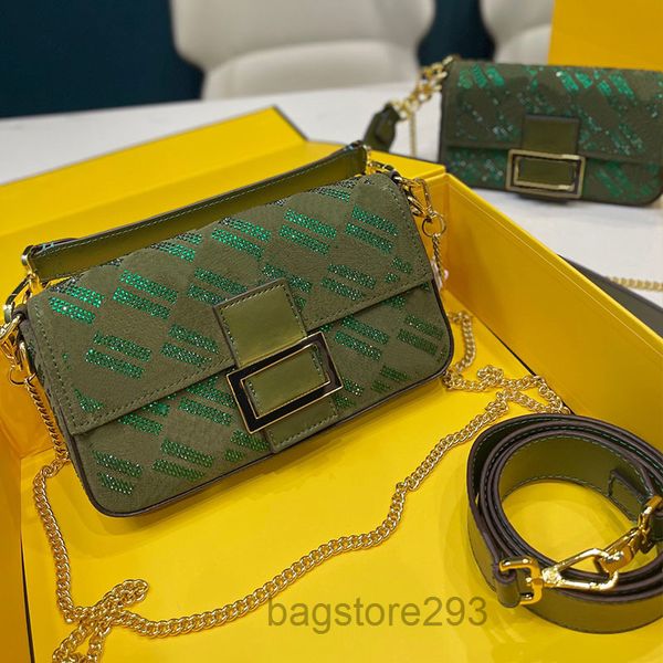 Baguette Borsa con patta Borse a tracolla Borsa a tracolla Borsa da donna Classic Diamante Lettera Modello Hardware Fibbia a testa Tracolla in pelle staccabile 2022