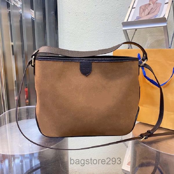 Una borsa di design Borsa di lusso F Borse di marca Borse a tracolla di qualità Borsa cosmetica Tote Messager Borse di bagshoe 2022