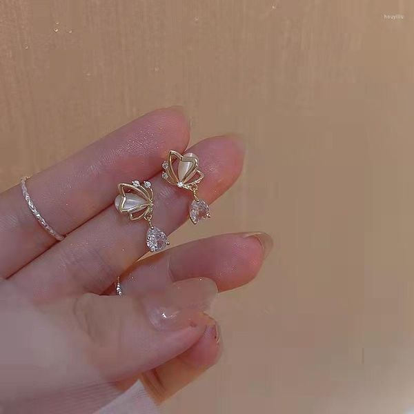 Orecchini a bottone Opal Butterfly Love Female 2022 Design di nicchia alla moda Senso di temperamento di fascia alta per gioielli da donna