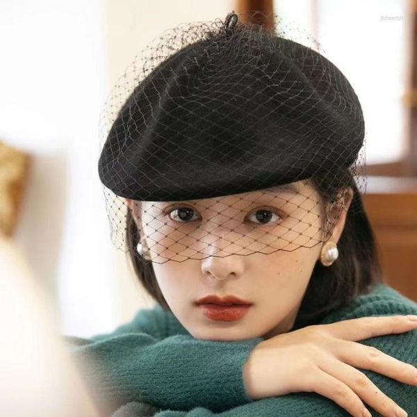 Visors Winter Hat Hat French Fascinator Wool malha feminina Bright diamante boina pequena Fragrância Fedoras Fashion Retro Banquet Hatsvisors