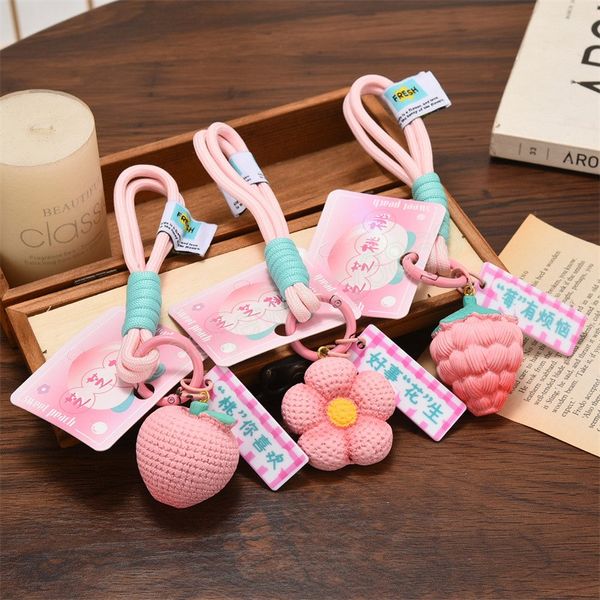 Women Pink Flor Keychain Trendy Peach Strawberry Pingente de keyring J￳ias Cartoon Girls Bag Ornament