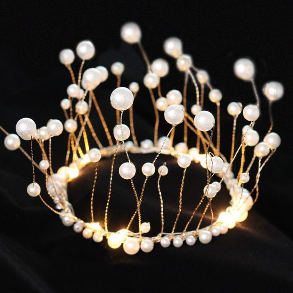 LED-Licht leuchtend blinkend Peal Crown Stirnband neue Mädchen Perlen Kristall Mini Tiara Haarschmuck Kuchen Dekor