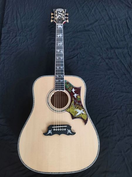 Chitarra acustica Custom Grand DOVES in legno massello di acero fiammato con finitura naturale