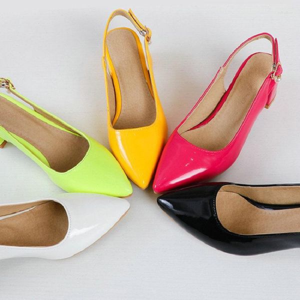 Sandálias Zawsthia 2022 Patente de verão PU PULL PLUS TAMANHO MULHERES SAPATOS 48 49 50 Slingback Sexy Amarelo Fuschia Mulher Saltos grossos