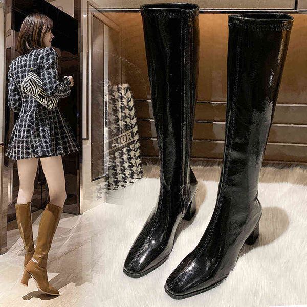 Boots Designer Winter Women Women Knee High Heel Sapatos pontiagudos Mulher marrom bege preto Vinho verde vermelho 2021 L220920