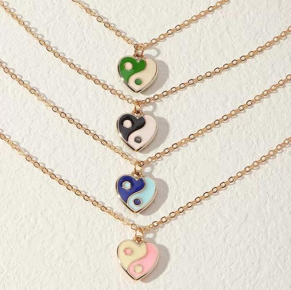 Sweet Cool Yin Yang Tai Chi Collana Trendy Colorful Oil Drip Ba Gua Love Heart Pendant Neck Chain Collane Gioielli da donna