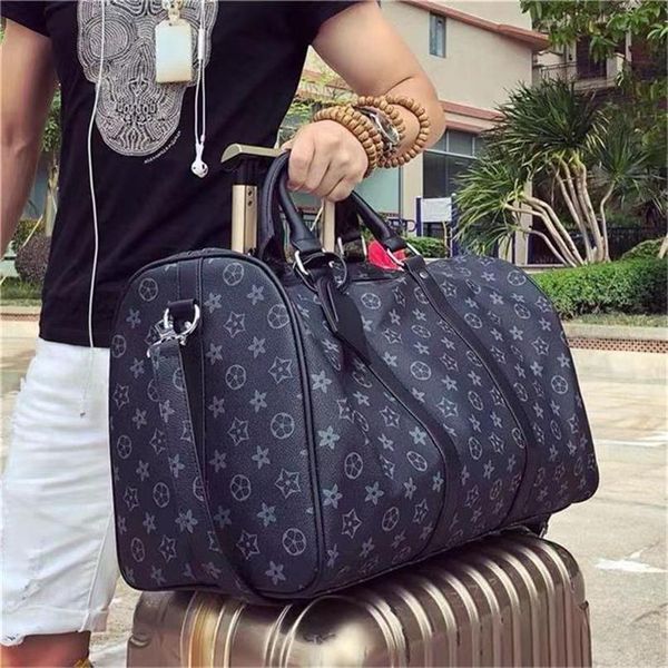 2022 Duffel Çantalar Moda Erkekler Seyahat Duffle Bags Marka Tasarımcı Bagaj Çanta ile kilit kapasiteli spor çantası