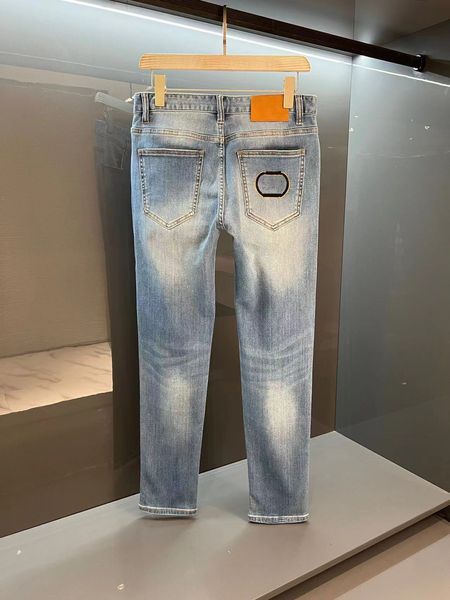 Jeans de gama de jeans de ponta jeans jeans Man Classic Bordado Fall Nine Cent cal￧a