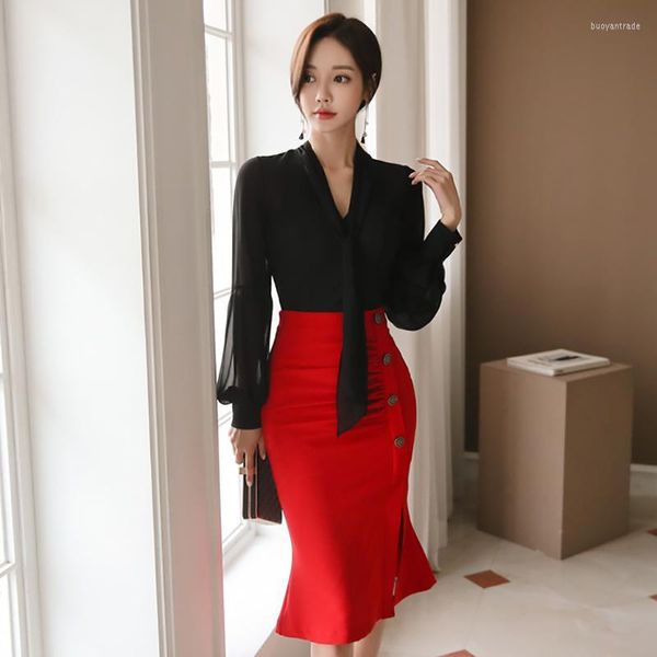 Gonne Split Red Skirt Fashion OL Style Set da donna Elegante 2 pezzi Set con scollo a V Manica a lanterna Camicette nere Laterali Alta qualità