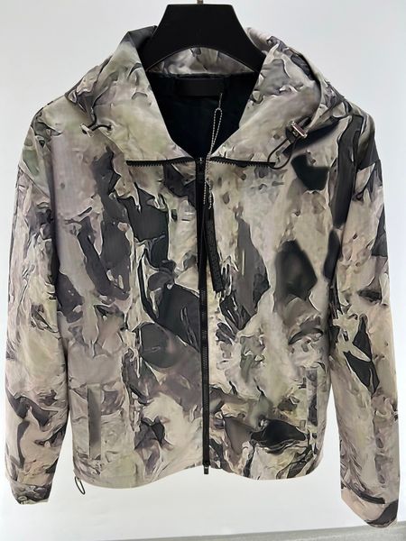 2022 neue Luxusmarke Herrenjacke Mode Outdoor Graffiti winddichtes Material Top-Designerjacke