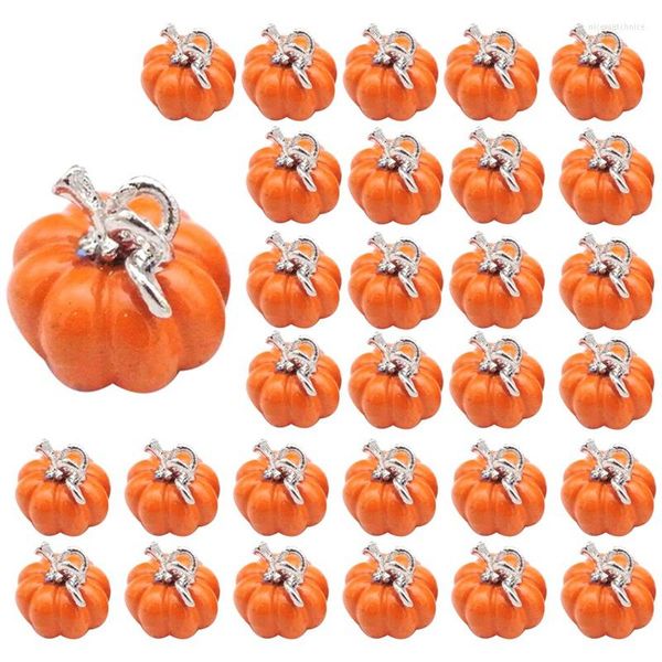 Colares de pendentes 30pcs Halloween tinta spray Pumpkin Brincha de liga de abóbora Metal 10x11mm pequeno