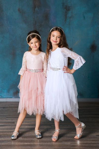 Flower Girl Tutu Dress 2023 Maniche a campana a 3/4 A-Line Pizzo Abiti da prima comunione per bambini Fiocco con perline Fusciacca Battesimo Junior Damigella d'onore Invitato a un matrimonio Rosa Boho blu navy