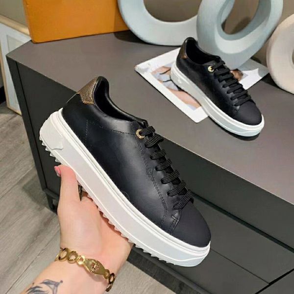 Black Lace Up Designer Comforto Pretty Girl Women Casual Leather Shoes Men Womens Sneakers Extremamente Tamanho 35-45 MkljjjJ0000002