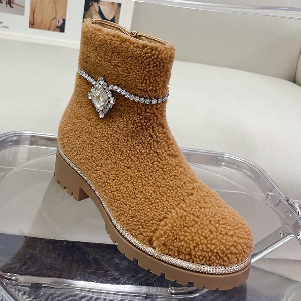 Botas de neve de l￣ Designer Rhinestone Crystal Buckle Sheepskin Sapatos femininos Fotos de moda quente Fotos redondos de fundo de p￪lo de fundo plano Boot de tornozelo