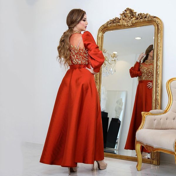 Boncuk Orta Suudi Prom Elbiseler Altın Aplikler Satin Parti Elbise Kabarık Uzun Kollu Kafan Ayak Bileği Uzunluğu Resmi Elbise