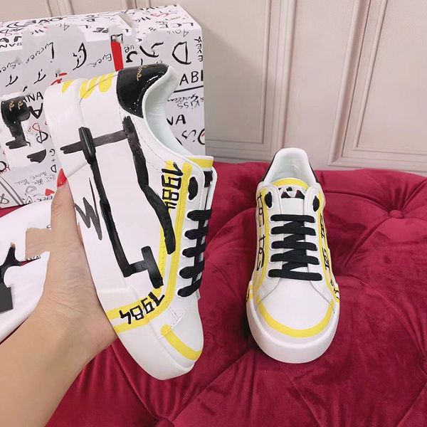 Italia Uomo Donna Stivali Sneaker Scarpe casual Top Quality Snake Chaussures Sneakers in pelle Ace Bee Ricamo Strisce Scarpe da passeggio Sport 35-45 MKJKKK000003