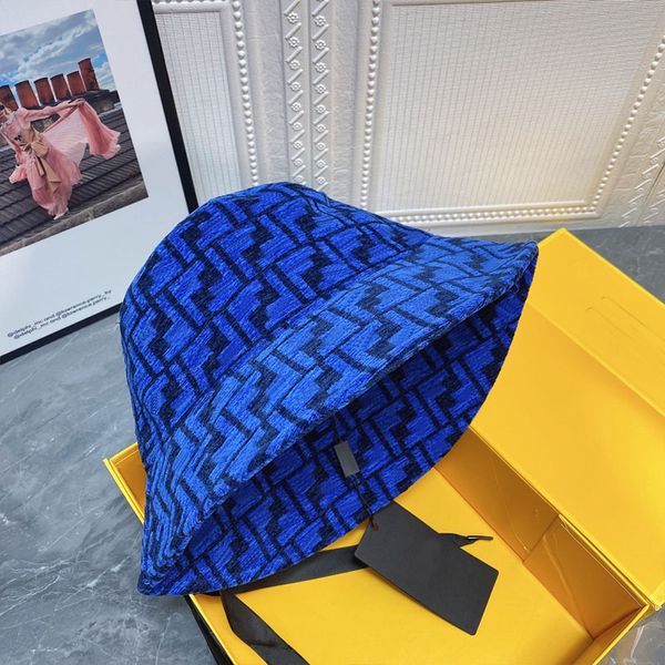 Berretto da donna di design per il tempo libero all'aperto di lusso con lettere patchwork, cappello da pescatore primavera autunno