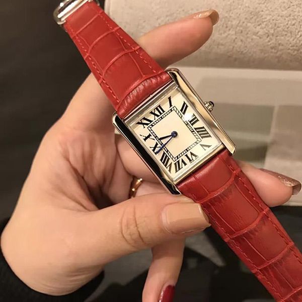 Lüks Kadınlar Saat Moda Sıradan Deri Kayış 25mm Kuvars Pil Doğru ve Kararlı Tasarımcı Watch2078