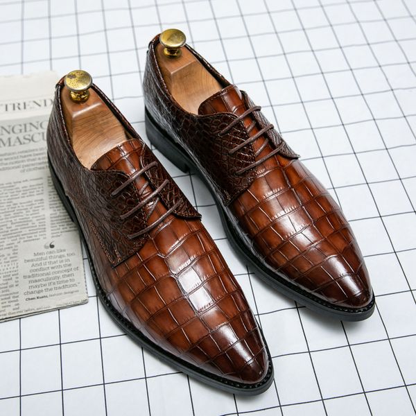 Bullock Herren -Kleiderschuhe Luxus Italienisch Oxford Crocodile Trendy Flügel Tipp Schnürung Hochzeitsbüro Kleid alltäglich lässig viele Größen