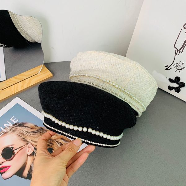 Fashion Designer Beret Womens Brand Letter Luxury Black White Pearl Cloth Hat Beret Cap Lady Outdoor Travel Warm Winter Windproof Vacation Bonnet Caps