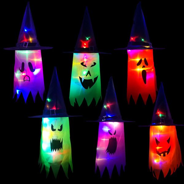 Luci lampeggianti a LED di Halloween che appendono la festa dei fantasmi vestire il cappello da mago incandescente illumina gli oggetti di scena dell'orrore decorazione della barra della casa