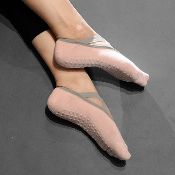 Новые нескользящие носки для йоги, женские балетные танцевальные спортивные носки для фитнеса, тренажерного зала, женские быстросохнущие амортизирующие носки
