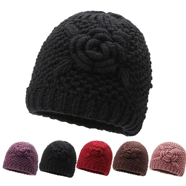 Gorro/crânio tampas de gorro para mulheres quentes de flores de flor quente Capinho da senhora outono inverno mamãe mamãe de malha grossa para 220927