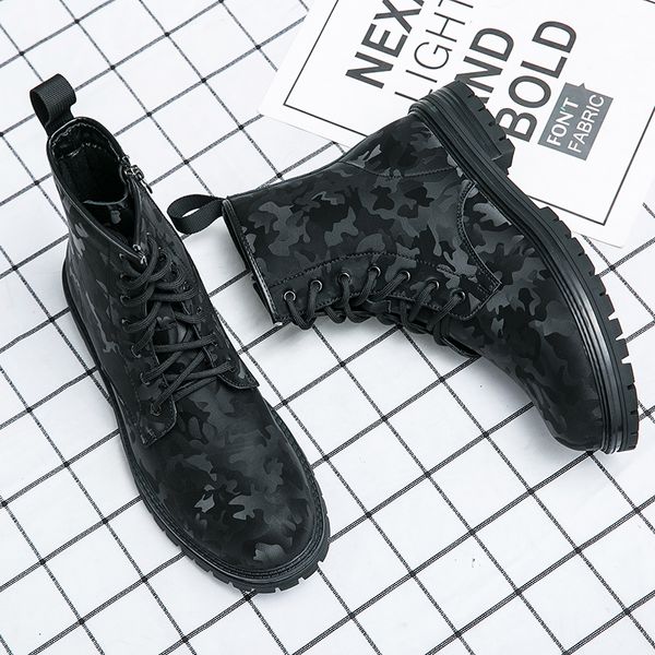 Scarpe stivali britannici uomini corti personalità camuffato tondo rotondo con il lato inferiore con cerniera con cerniera di pizzo di moda casual strada outd b b b b.