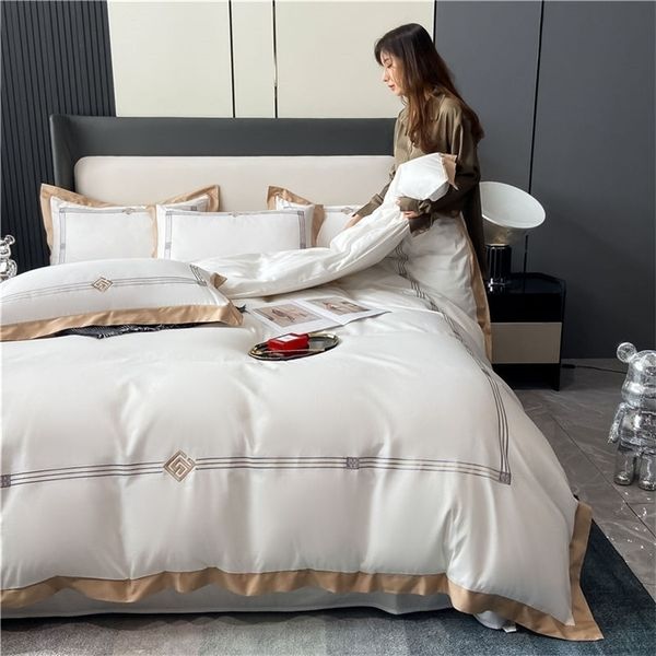 Conjuntos de cama ABAY Bedding Conjunto 4pcs algodão egípcio 800tc Golden Edge Tampa de edredão plana Filas de chapas planas Bordas de cama macias Bordado 220924