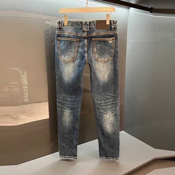 Jeans da uomo firmati jeans dritti uomo autunno inverno nuovi pantaloni casual ricamati di marca di moda sottile